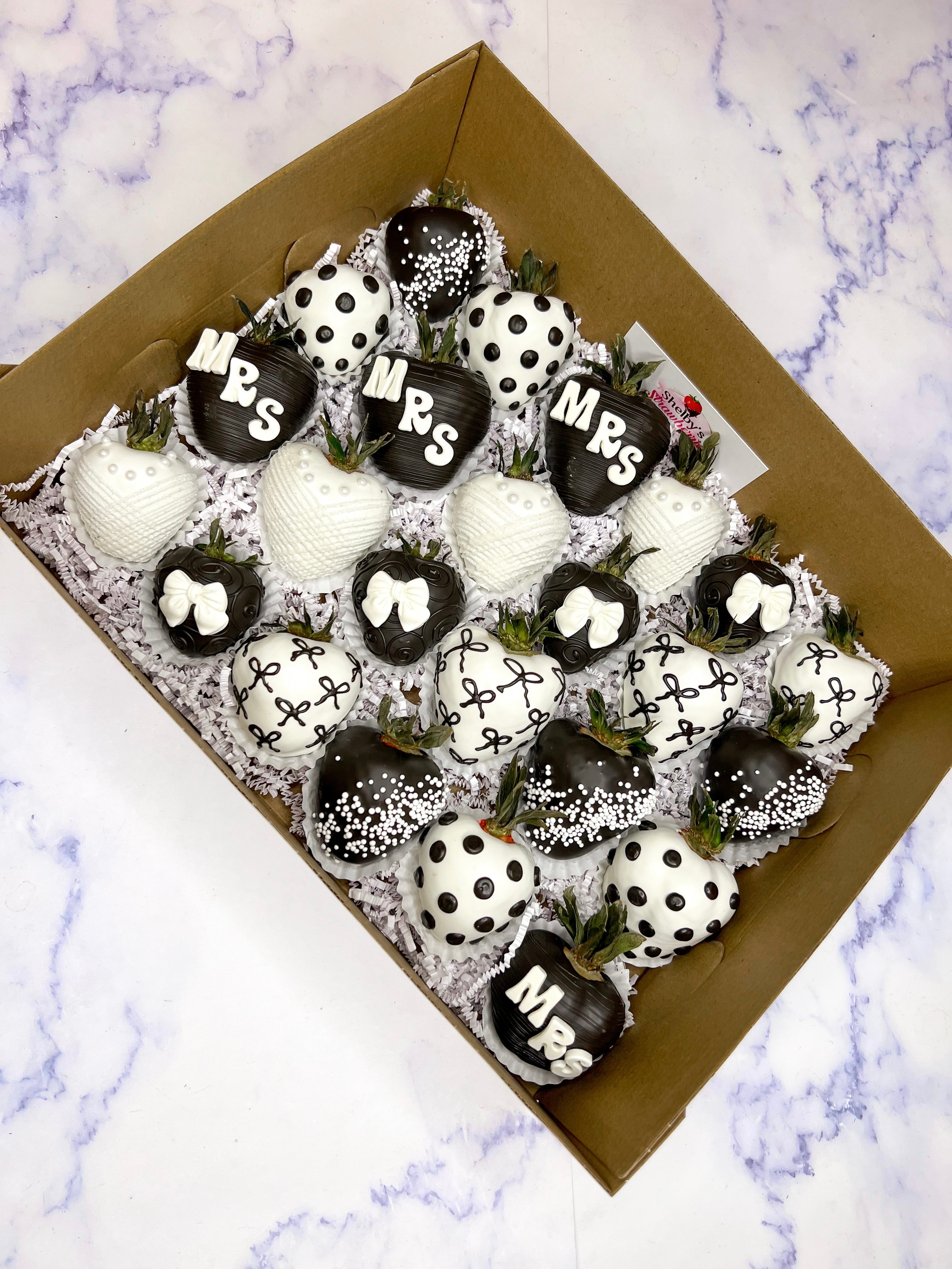 Elegant black & white bow themed berries