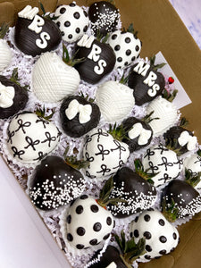 Elegant black & white bow themed berries
